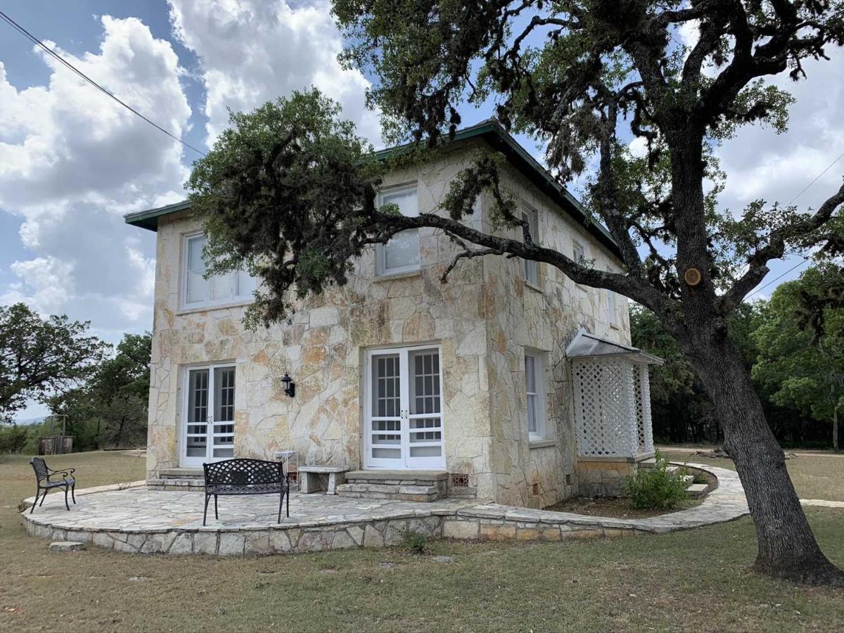 Hacienda Del Rio River Home Bandera Exterior photo